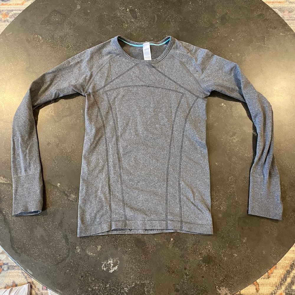 Ivivva grey long sleeve shirt